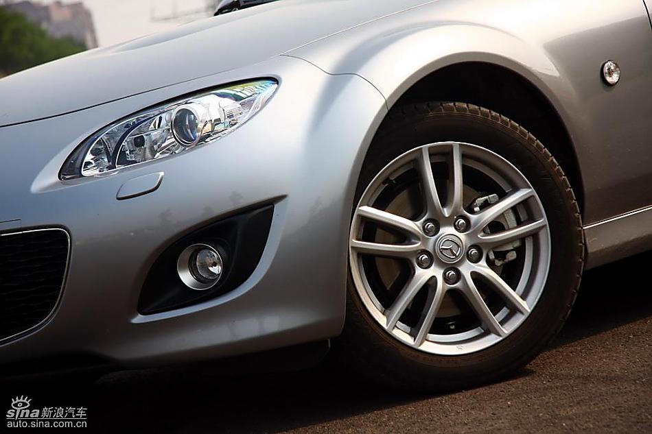 马自达MX-5试驾实拍图外观