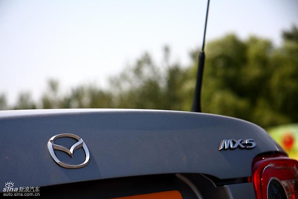 马自达MX-5试驾实拍图外观