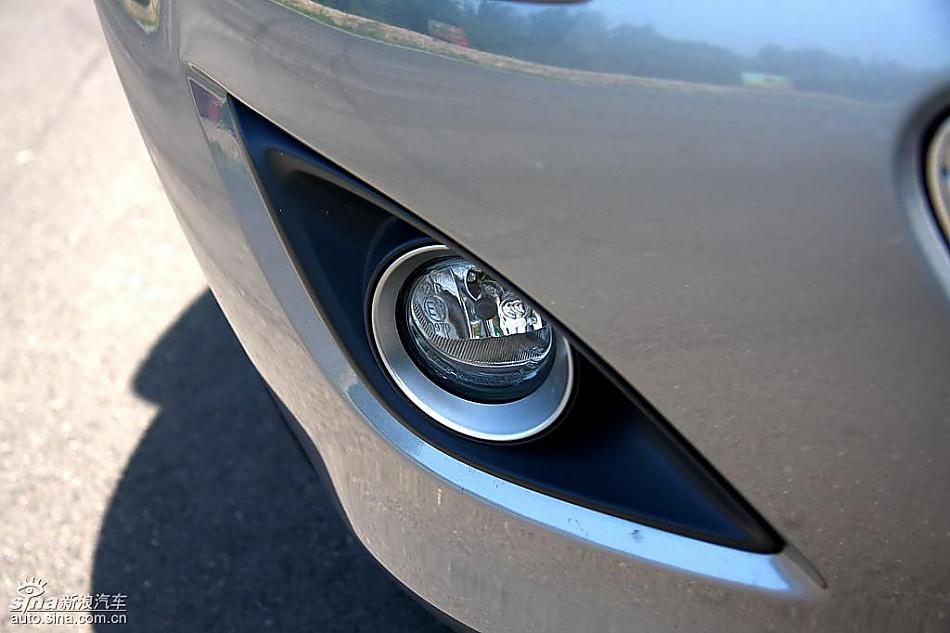 马自达MX-5试驾实拍图外观