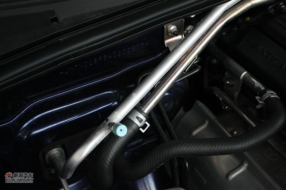 发动机、底盘悬挂及后备箱