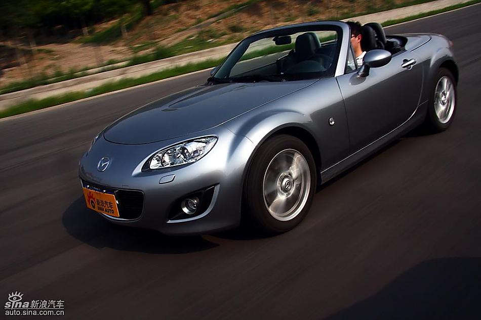 马自达MX-5试驾实拍图动态