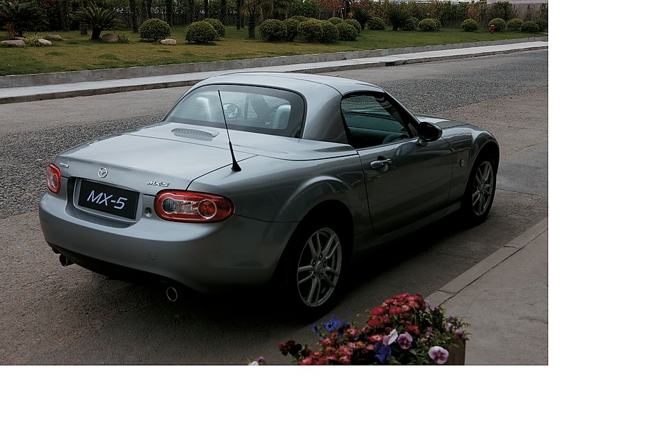 马自达MX-5