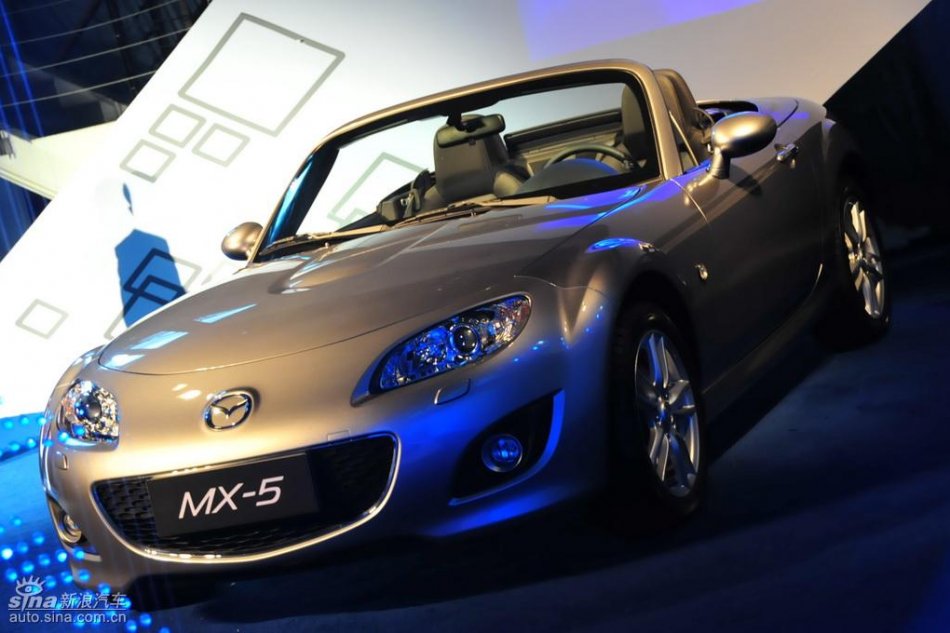 Mazda MX-5外观实拍图