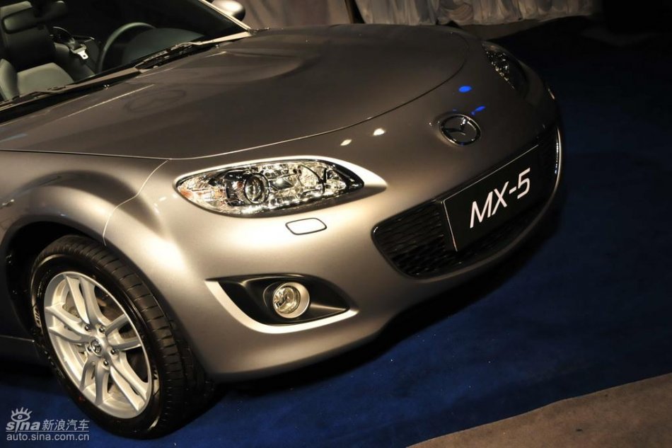 Mazda MX-5外观实拍图