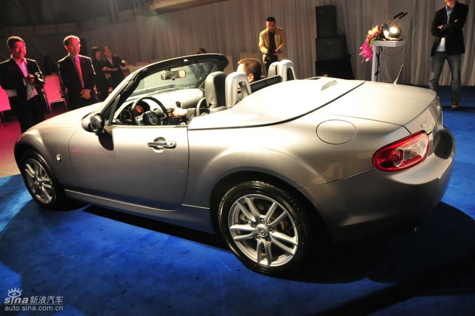 Mazda MX-5外观实拍图