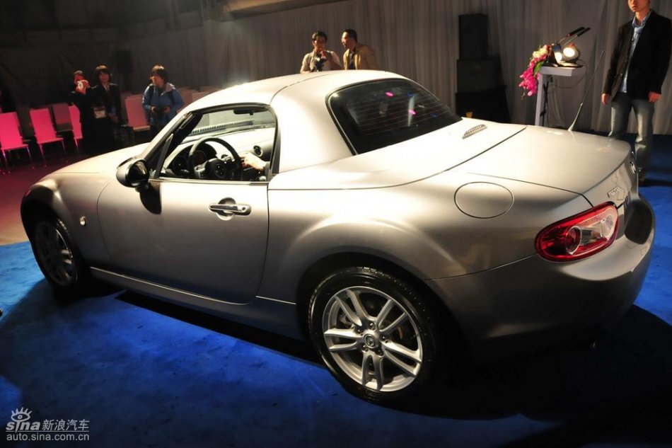 Mazda MX-5外观实拍图