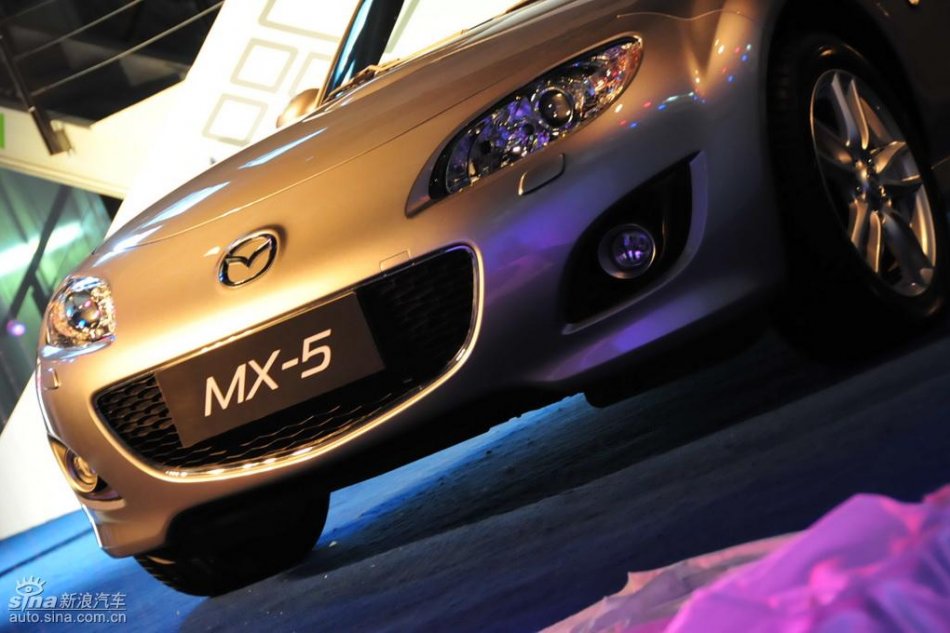 Mazda MX-5外观实拍图