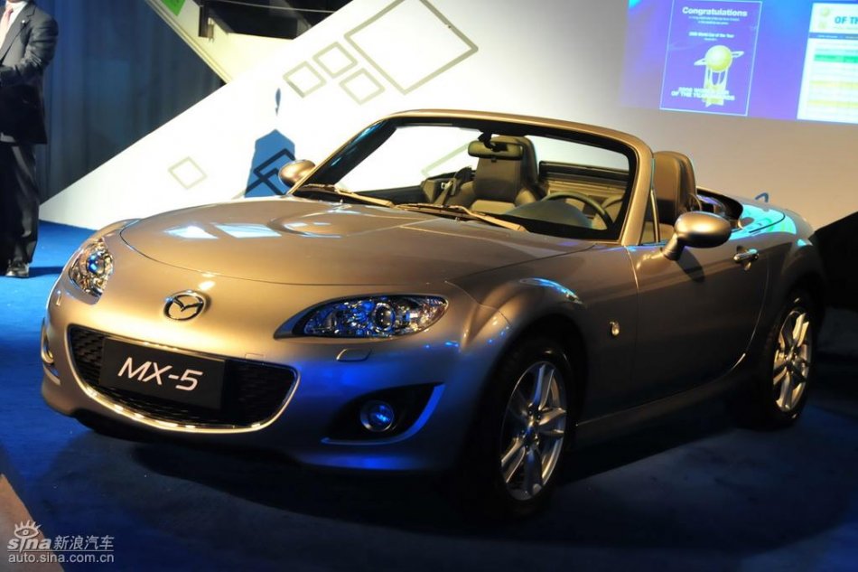 Mazda MX-5外观实拍图