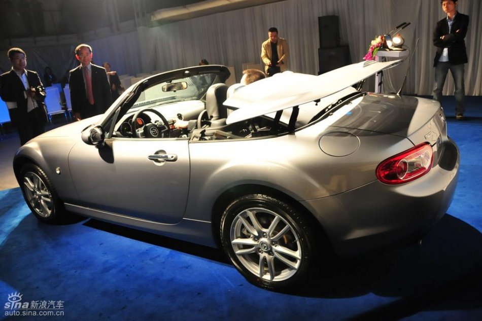 Mazda MX-5外观实拍图