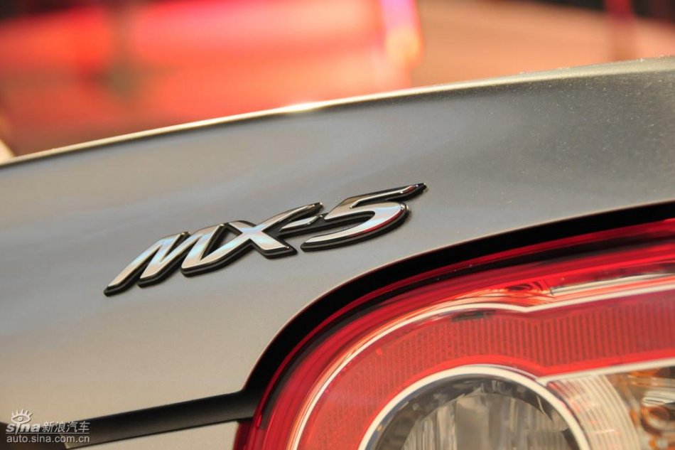 Mazda MX-5外观实拍图