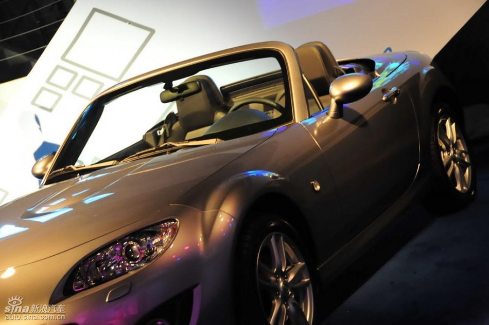 Mazda MX-5外观实拍图