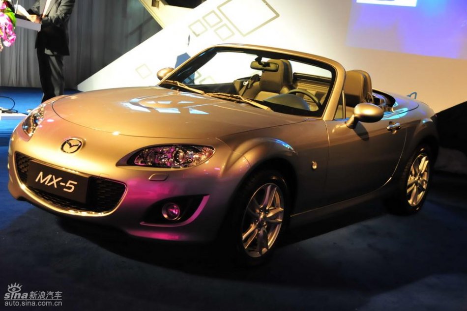 Mazda MX-5外观实拍图