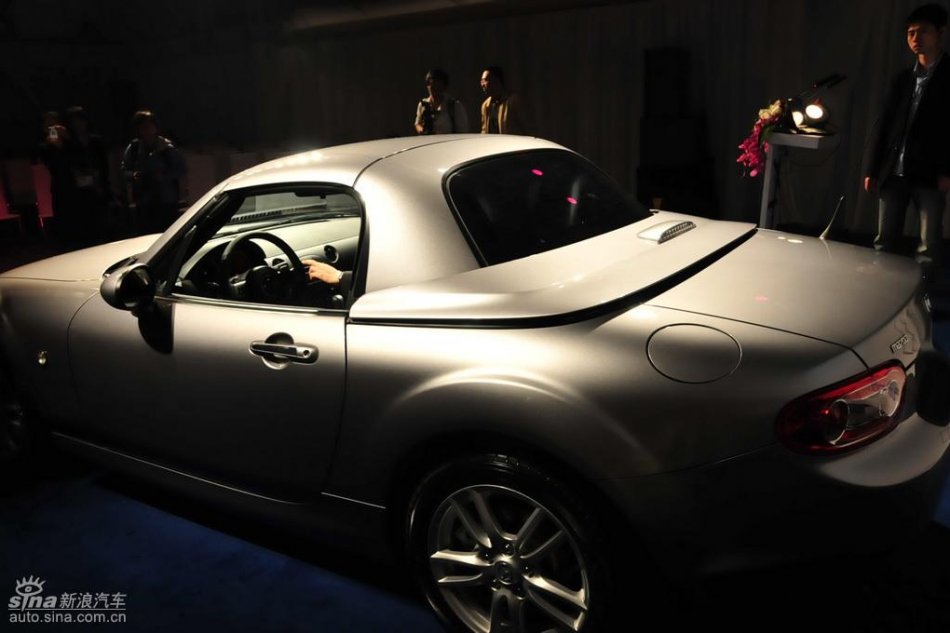 Mazda MX-5外观实拍图