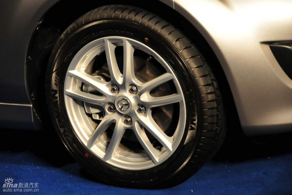 Mazda MX-5外观实拍图