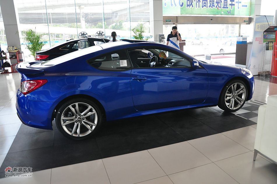 劳恩斯酷派2.0T豪华顶配外观图