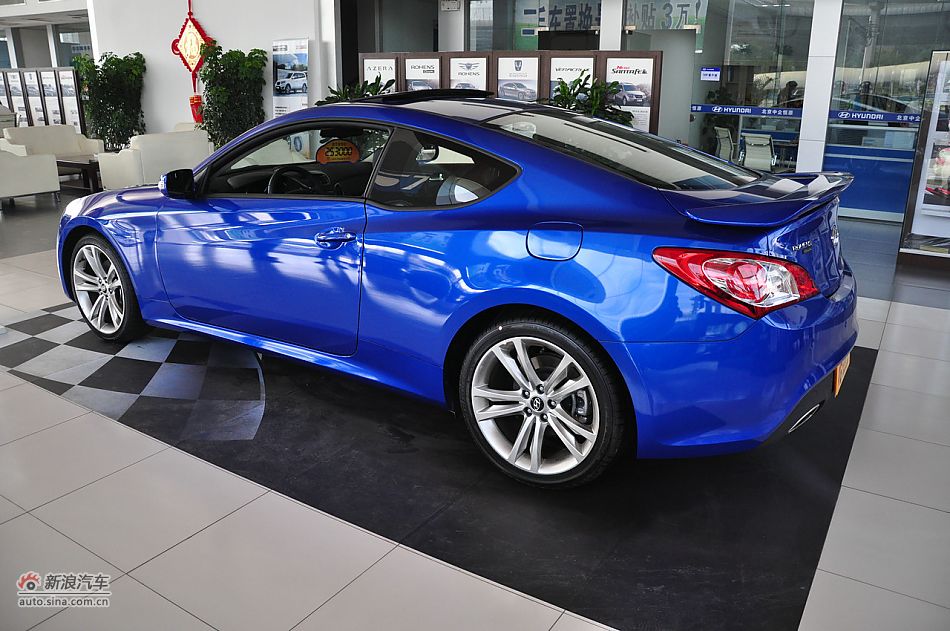 劳恩斯酷派2.0T豪华顶配外观图