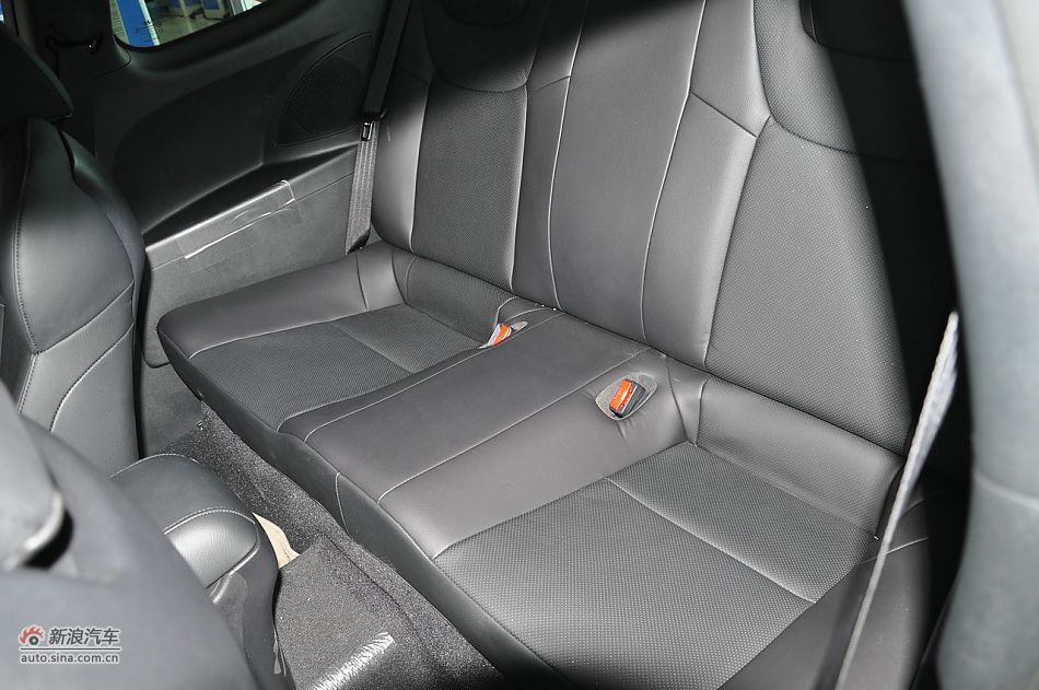 劳恩斯酷派2.0T豪华顶配内饰图