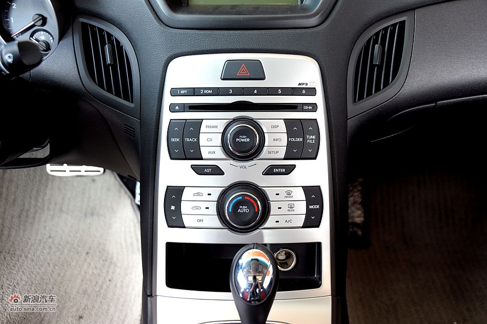 劳恩斯酷派3.8L旗舰自动版