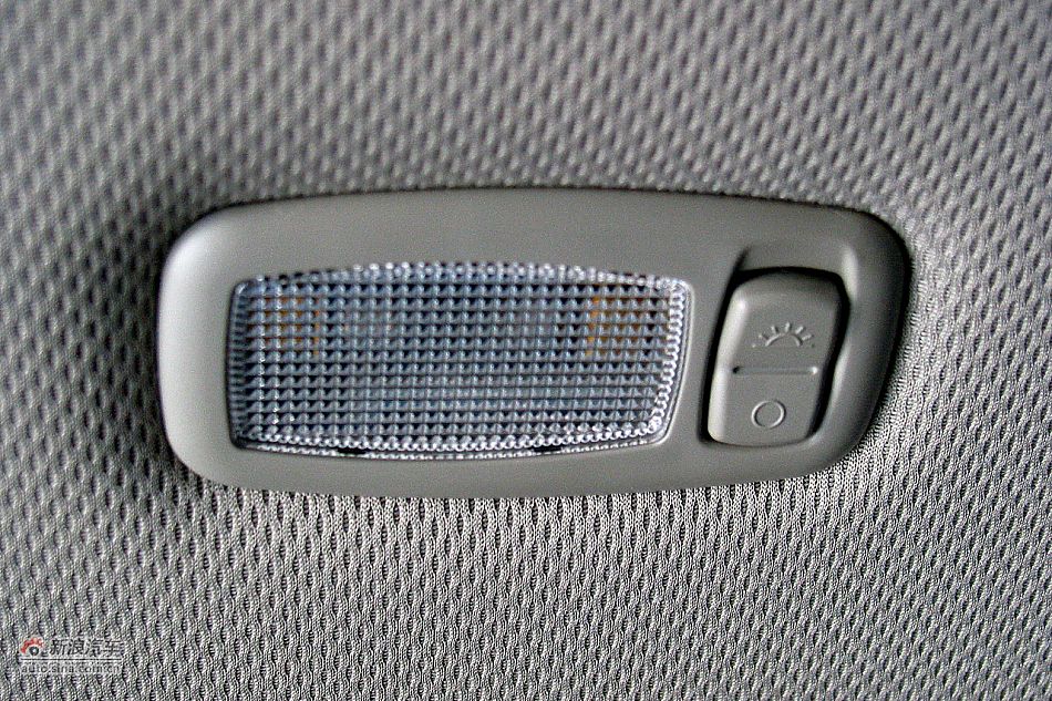 劳恩斯酷派3.8L旗舰自动版