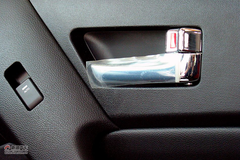 劳恩斯酷派3.8L旗舰自动版