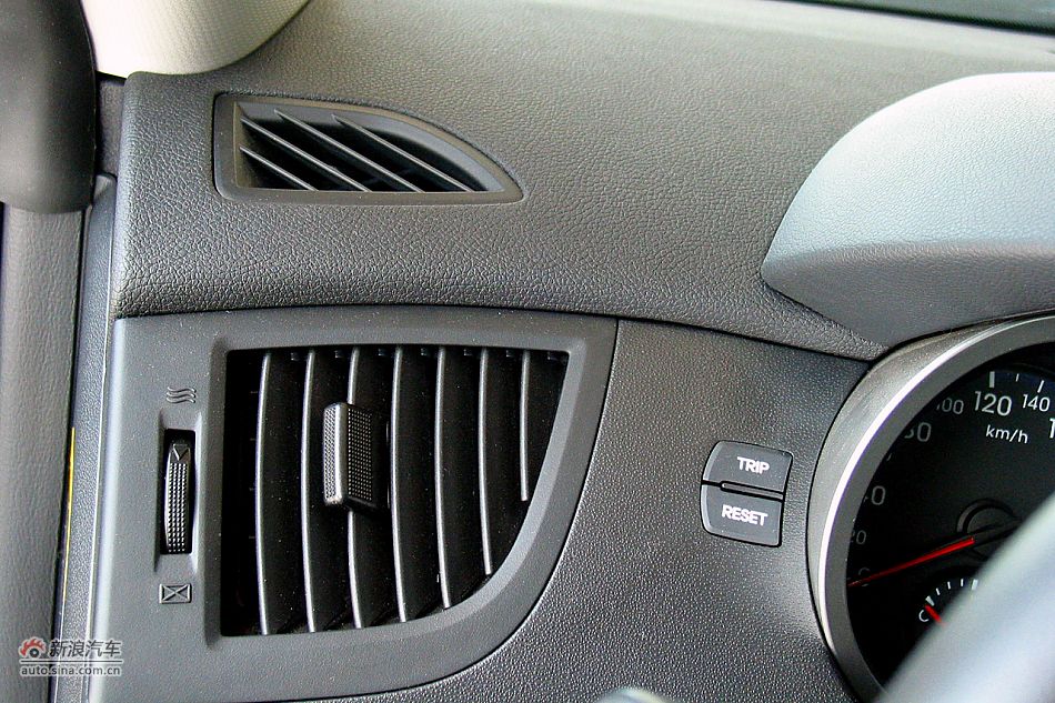 劳恩斯酷派2.0T靓雅自动版