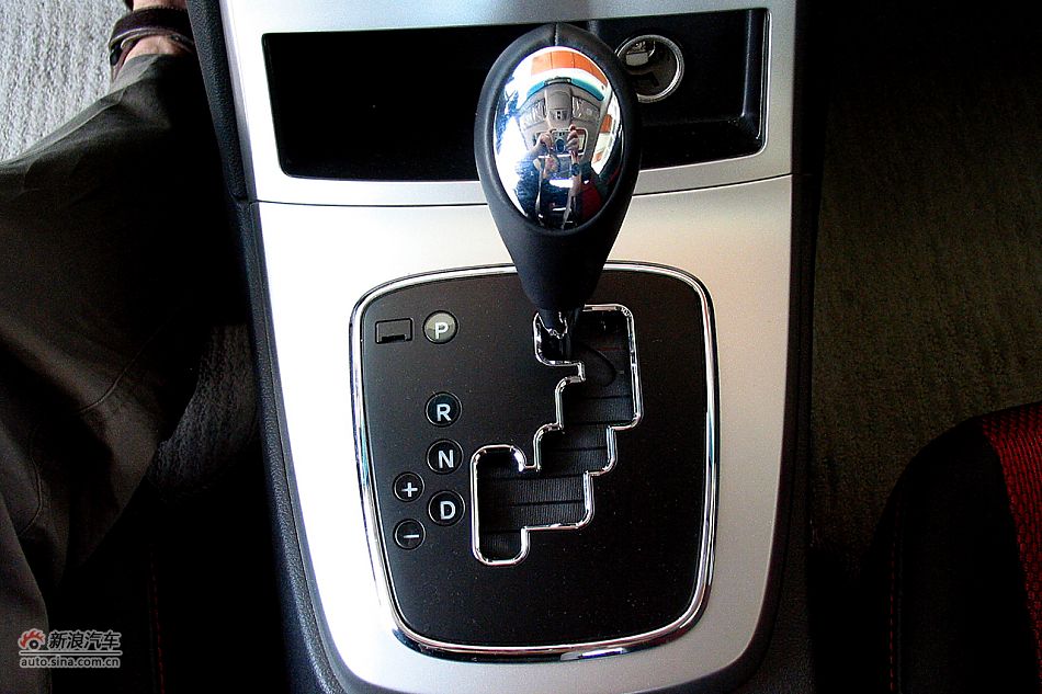 劳恩斯酷派2.0T靓雅自动版