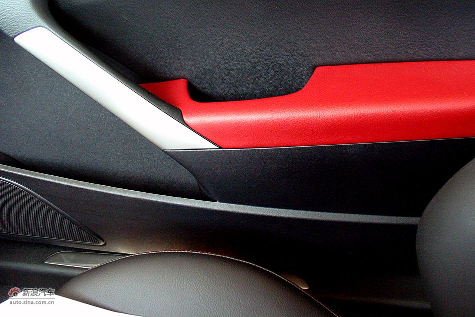 劳恩斯酷派2.0T靓雅自动版