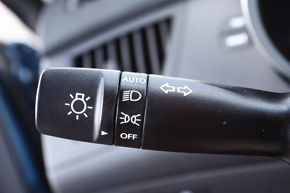 劳恩斯coupe内饰图片