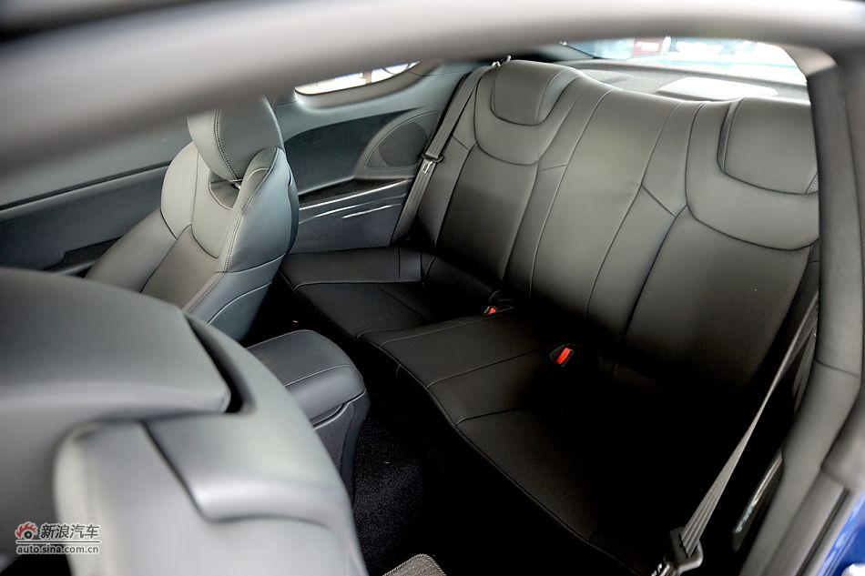 劳恩斯酷派3.8L旗舰自动版