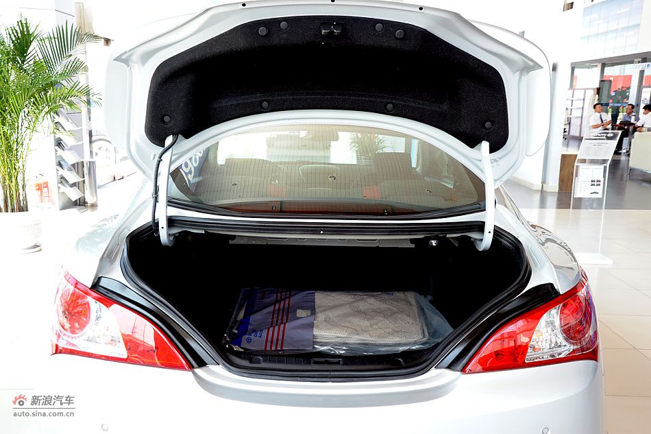 劳恩斯酷派2.0T靓雅自动版