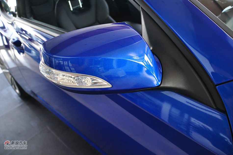 劳恩斯酷派2.0T豪华顶配细节图