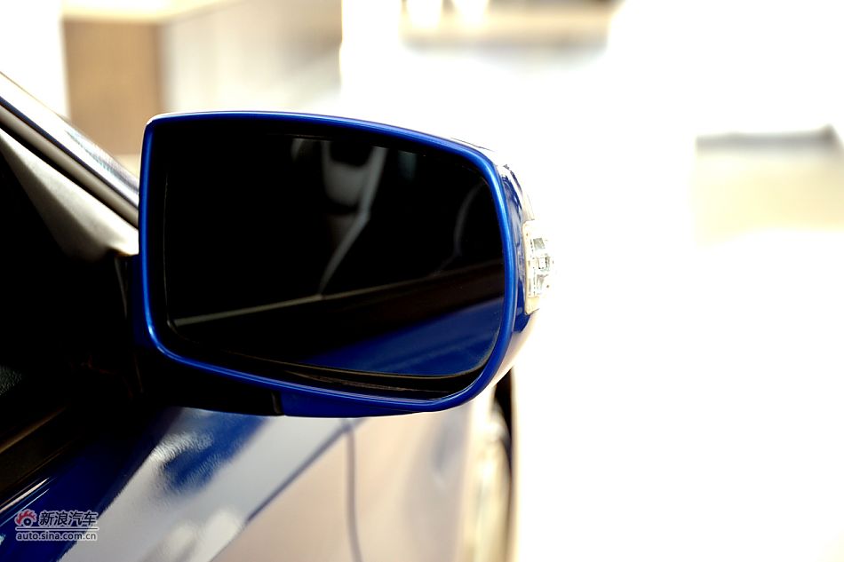 劳恩斯酷派3.8L旗舰自动版