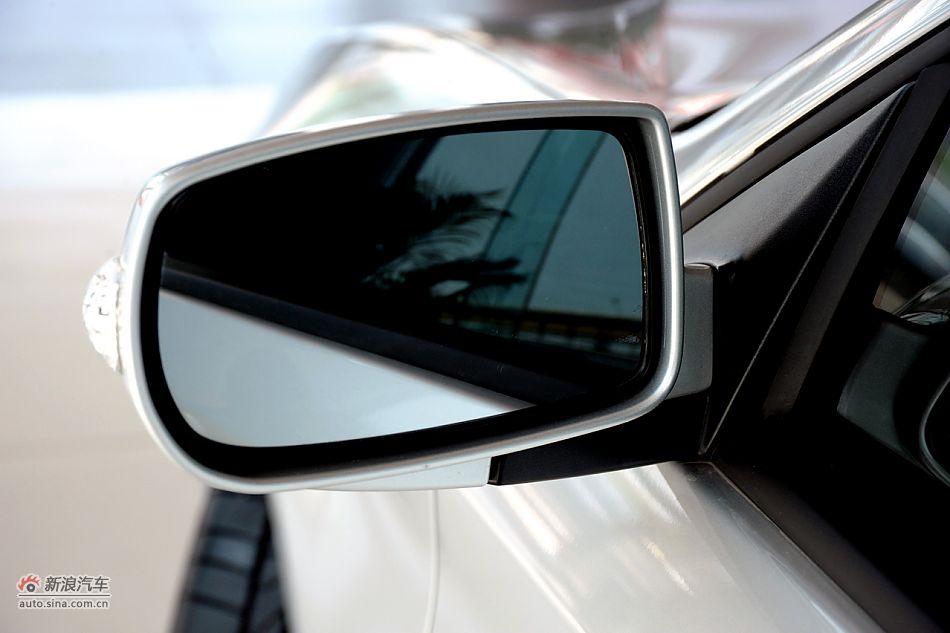 劳恩斯酷派2.0T靓雅自动版