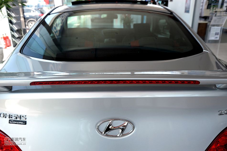 劳恩斯酷派2.0T靓雅自动版