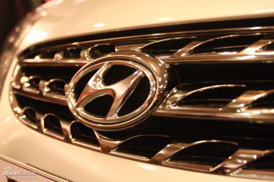 现代劳恩斯-酷派外观实拍图