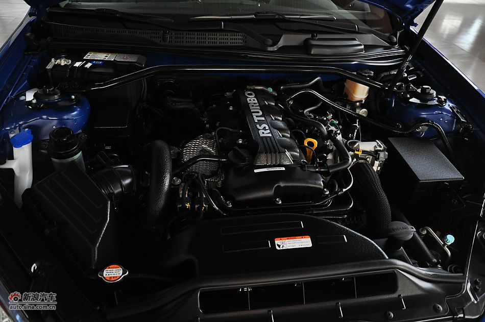 劳恩斯酷派2.0T豪华顶配引擎图