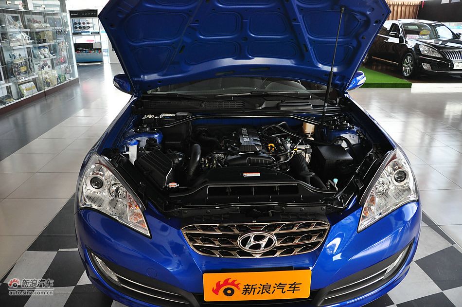 劳恩斯酷派2.0T豪华顶配引擎图