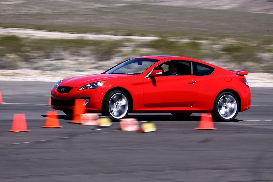 劳恩斯coupe动态外观图片