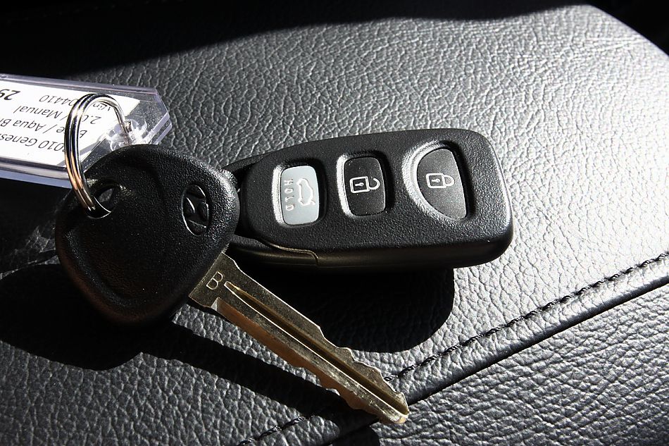 劳恩斯coupe内饰图片