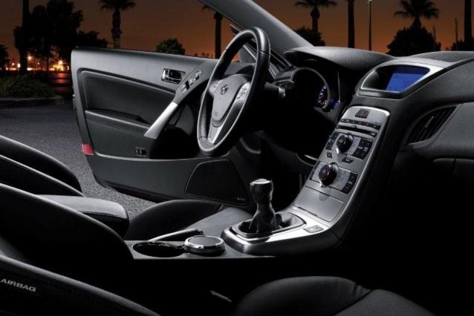 Rohens-Coupe(劳恩斯-酷派)内饰图