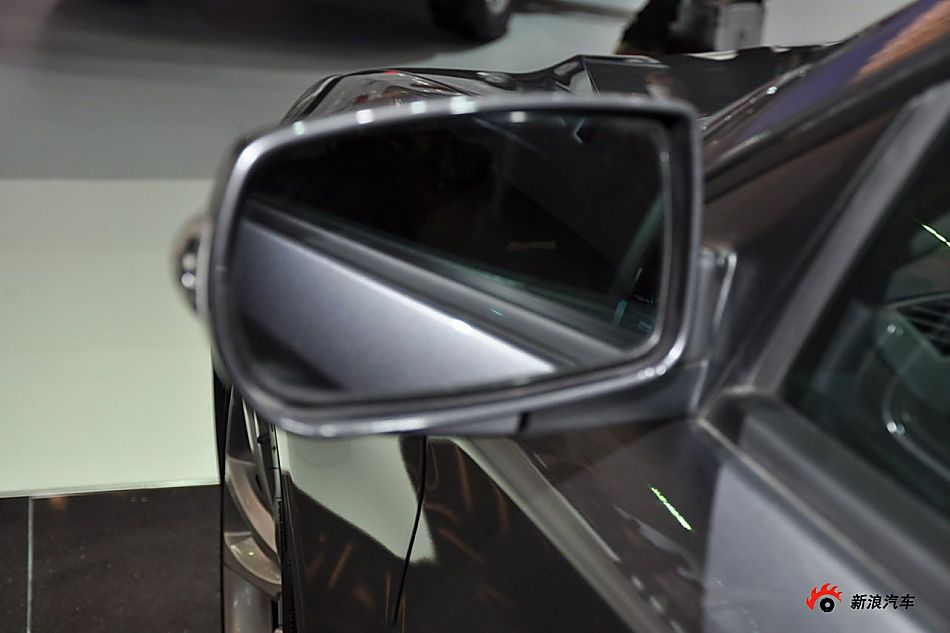 现代劳恩斯-酷派