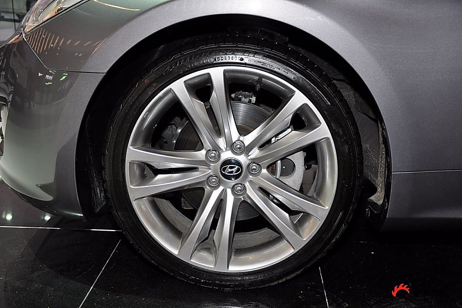 现代劳恩斯-酷派