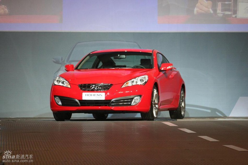 劳恩斯酷派亮相