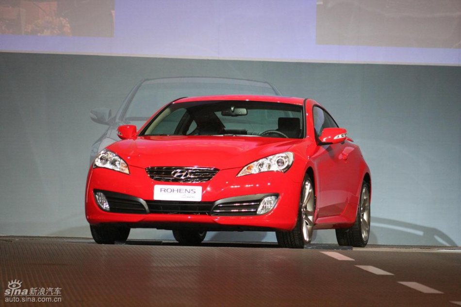 劳恩斯酷派亮相