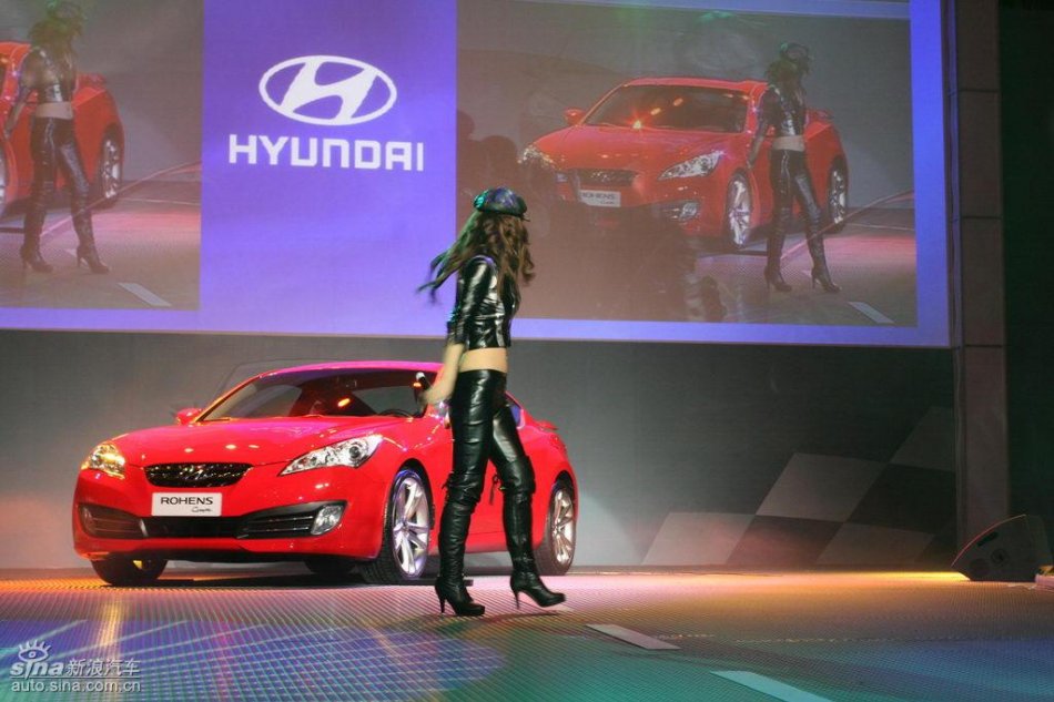 劳恩斯酷派亮相