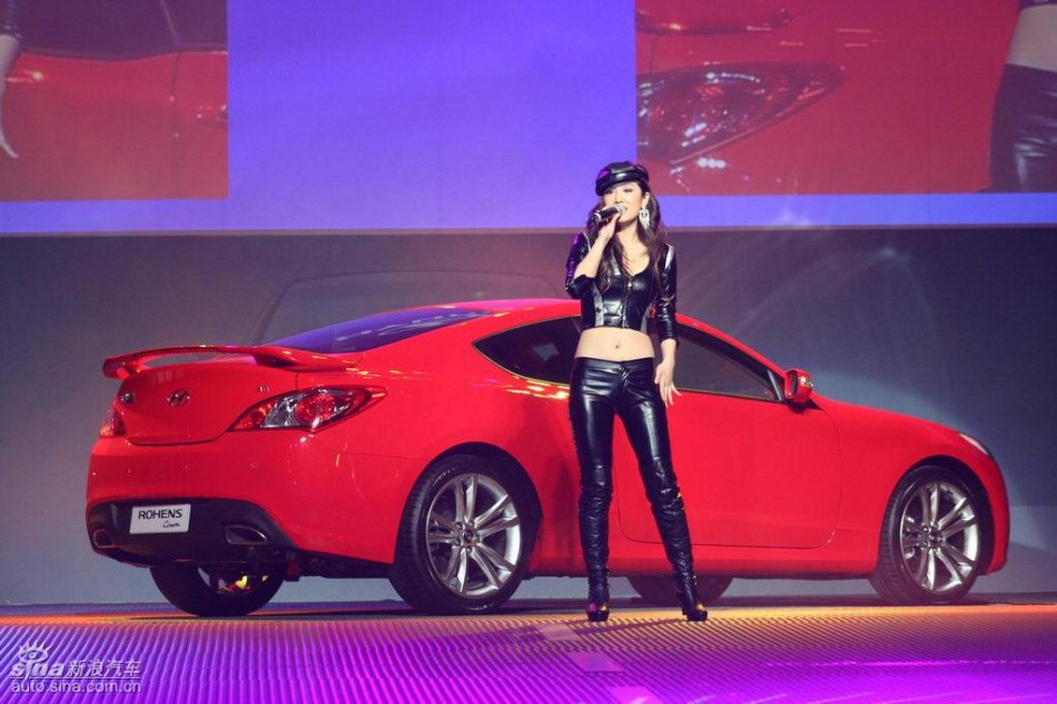 劳恩斯酷派亮相