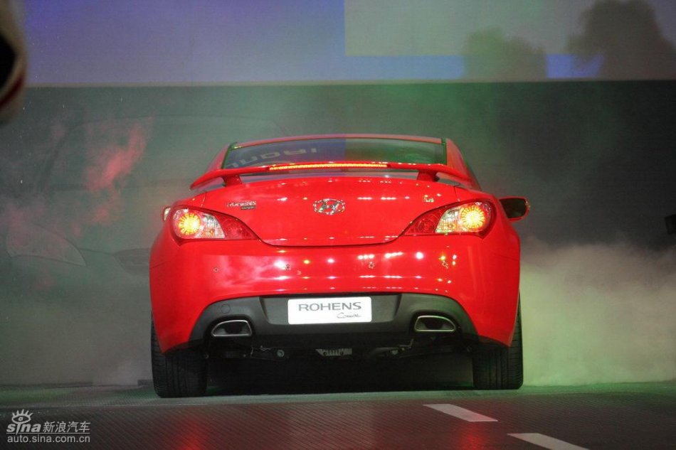 劳恩斯酷派亮相