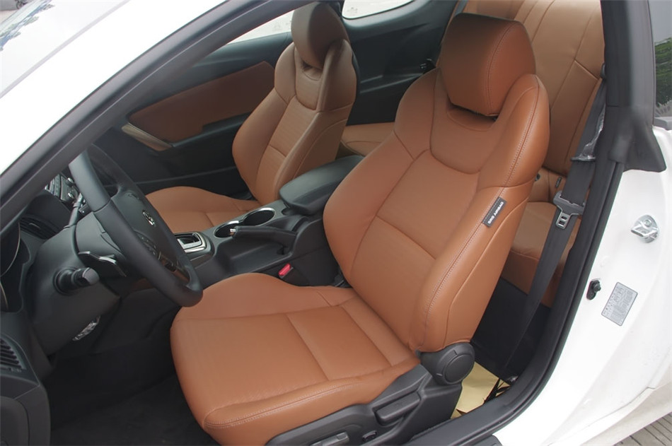 2012款劳恩斯酷派2.0T自动豪华版