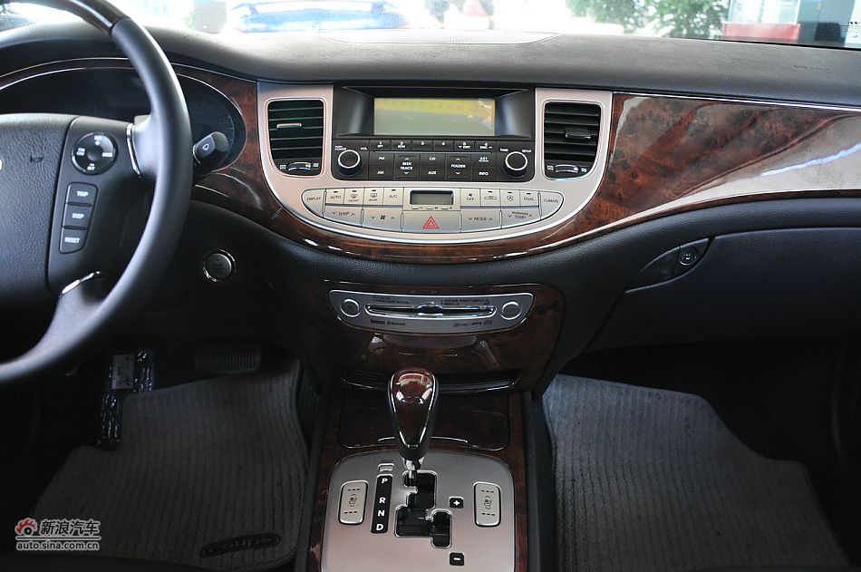 2008款劳恩斯BH330舒适版内饰
