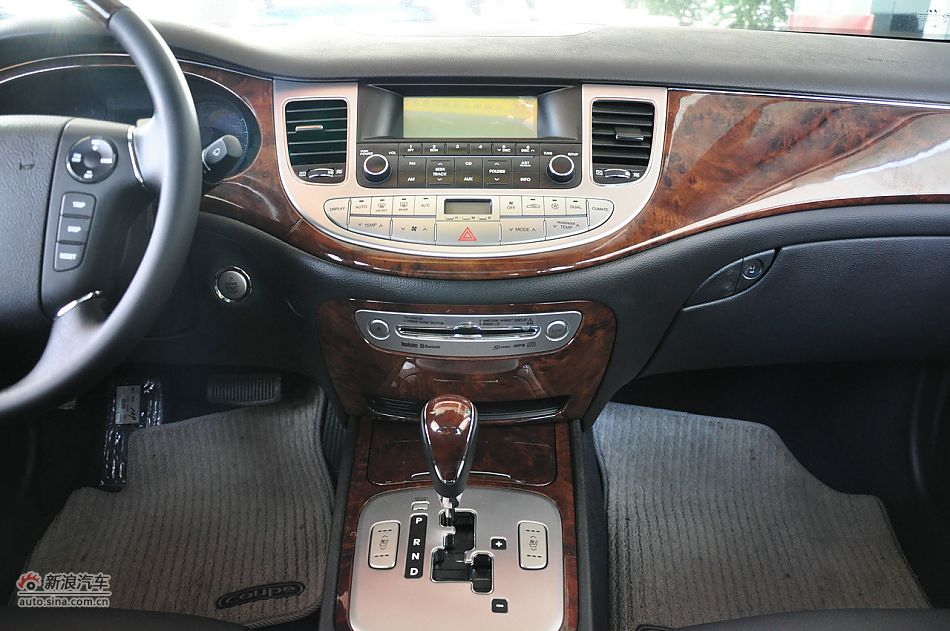 2008款劳恩斯BH330舒适版内饰